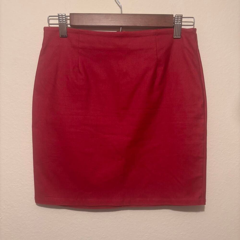 Red windsor skirt redskirt